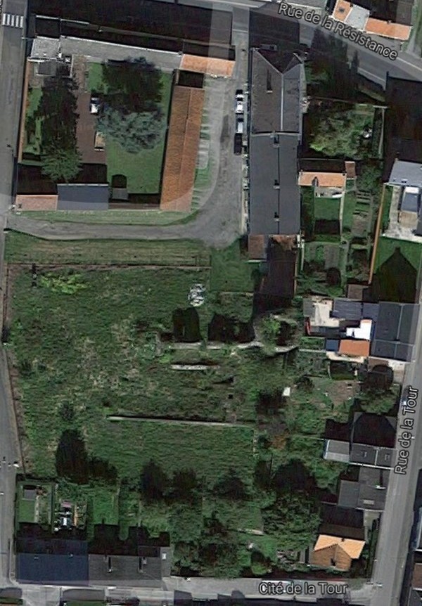 Le château de Jeumont en vue satellite.