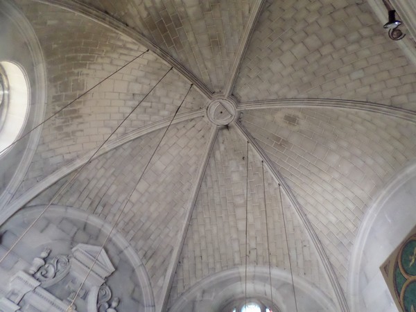Le plafond de la chapelle du château de Trélon. 