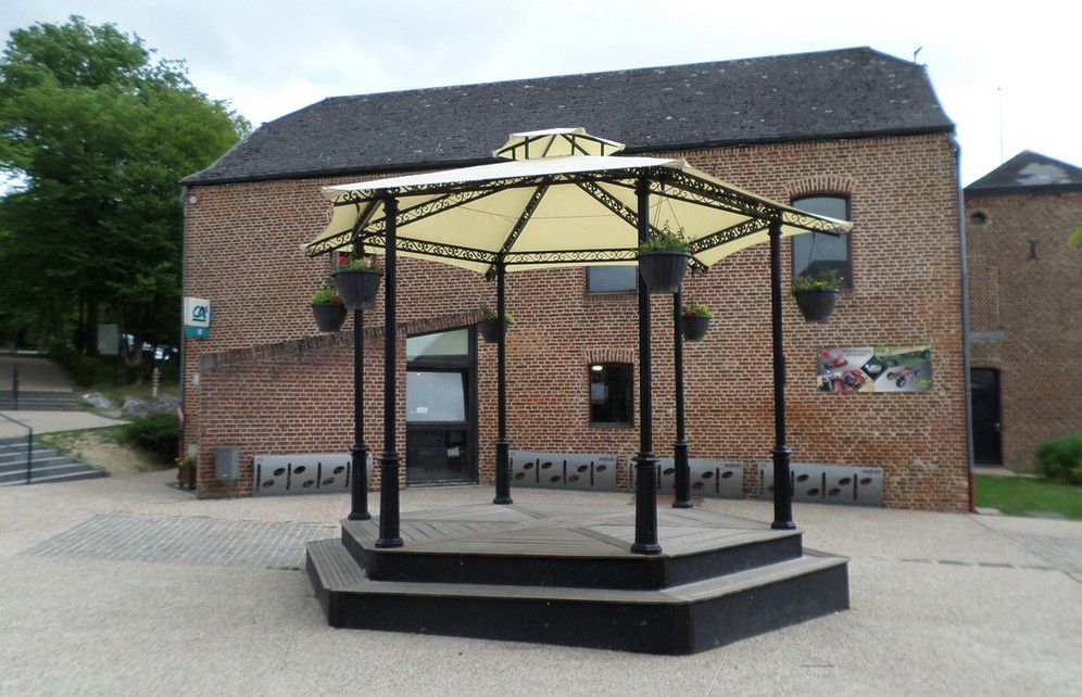 *Les kiosques de l'Avesnois*. Le kiosque de la station du ValJoly à Eppe Sauvage