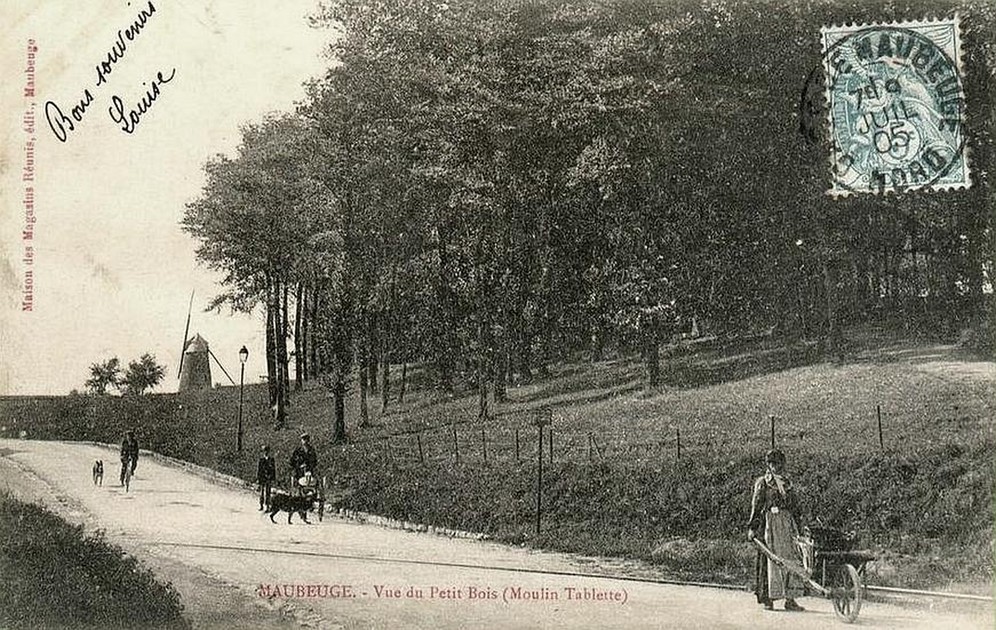 Avesnois, carte postale du moulin Tablette à Maubeuge.