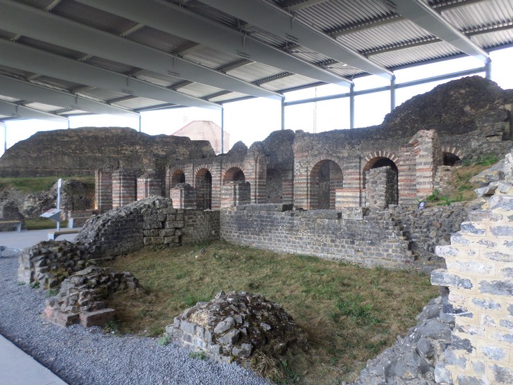 Forum Antique de Bavay, les vestiges romains.