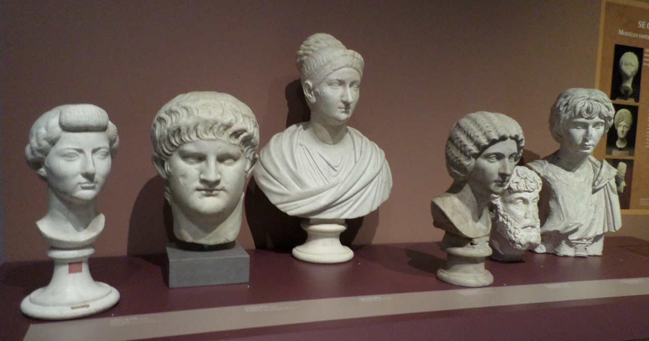 Forum Antique de Bavay, collection de bustes.