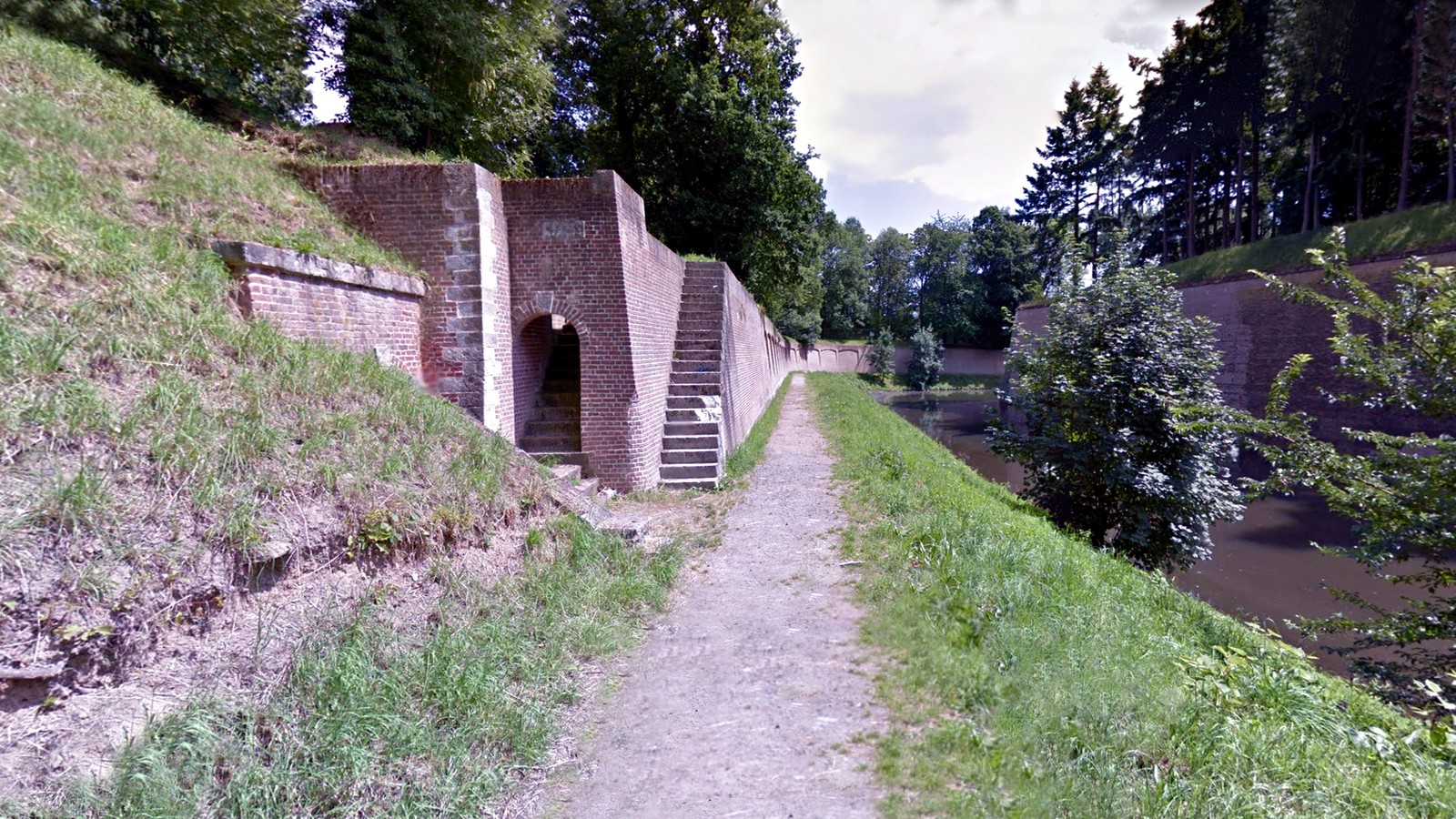 Le Quesnoy, ses remparts. Histoire des fortifications de Vauban. Contregarde neuve (10) du bastion Impérial.