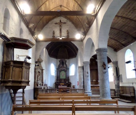 église St Nicolas à Louvignies-Bavay. La nef.