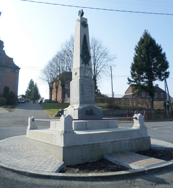 Monument aux morts de Bellignies.