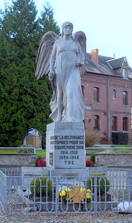 Monument aux Morts de Berlaimont.