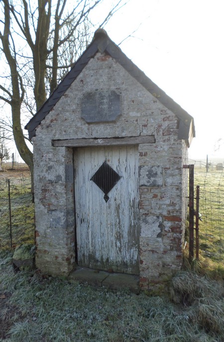 Chapelle N.D. de Bon Secours au hameau Bermeries-la-Boëte.