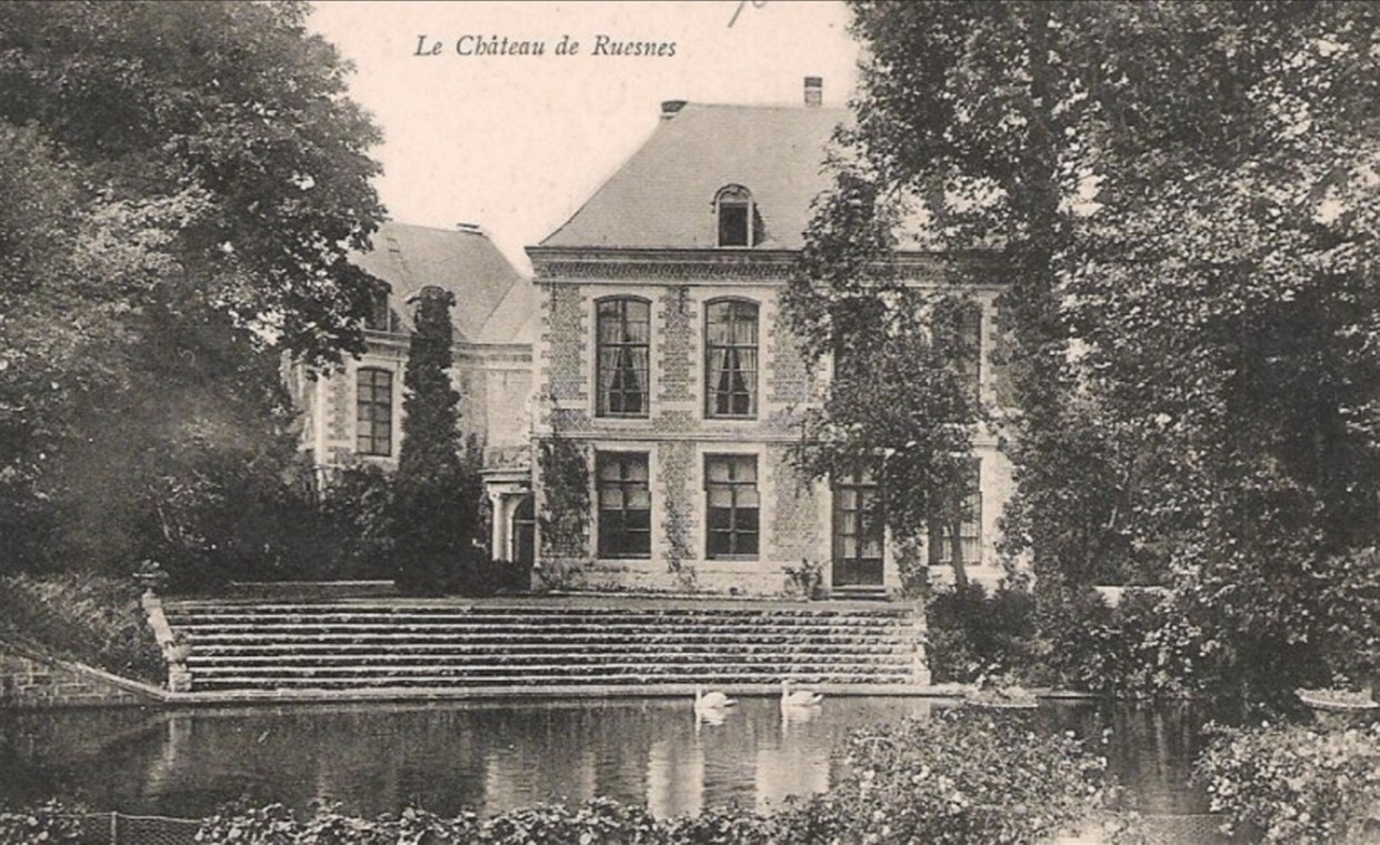 cartes postales du château de Ruesnes au début du 20ème siècle.