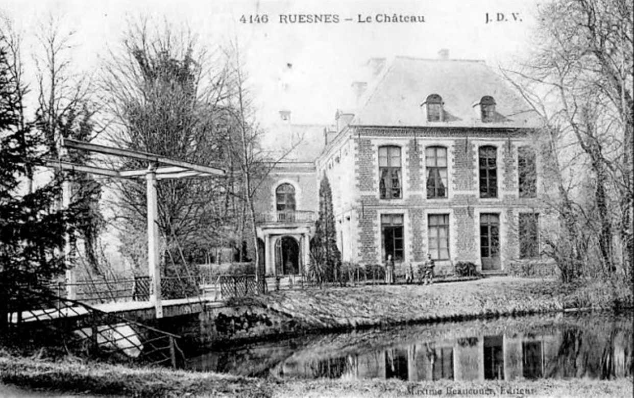 cartes postales du château de Ruesnes au début du 20ème siècle.