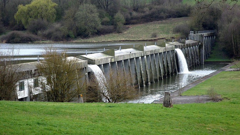 Photos de l'Avesnois, Le barrage du Val-Joly à Willies, village de l'Avesnois