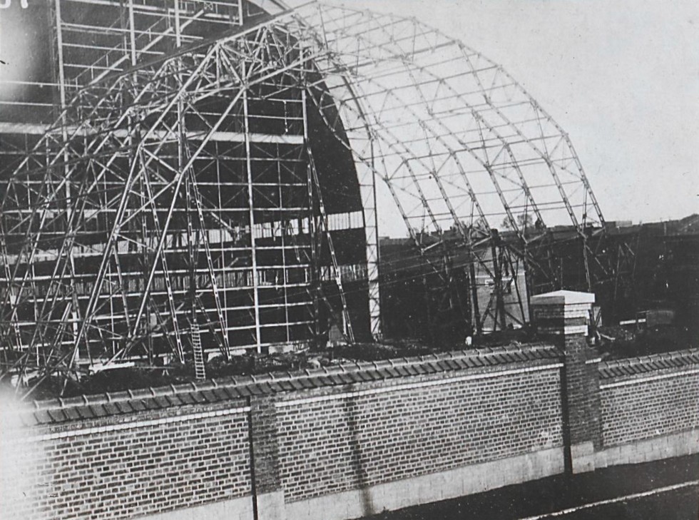 Le dirigeable à Maubeuge 