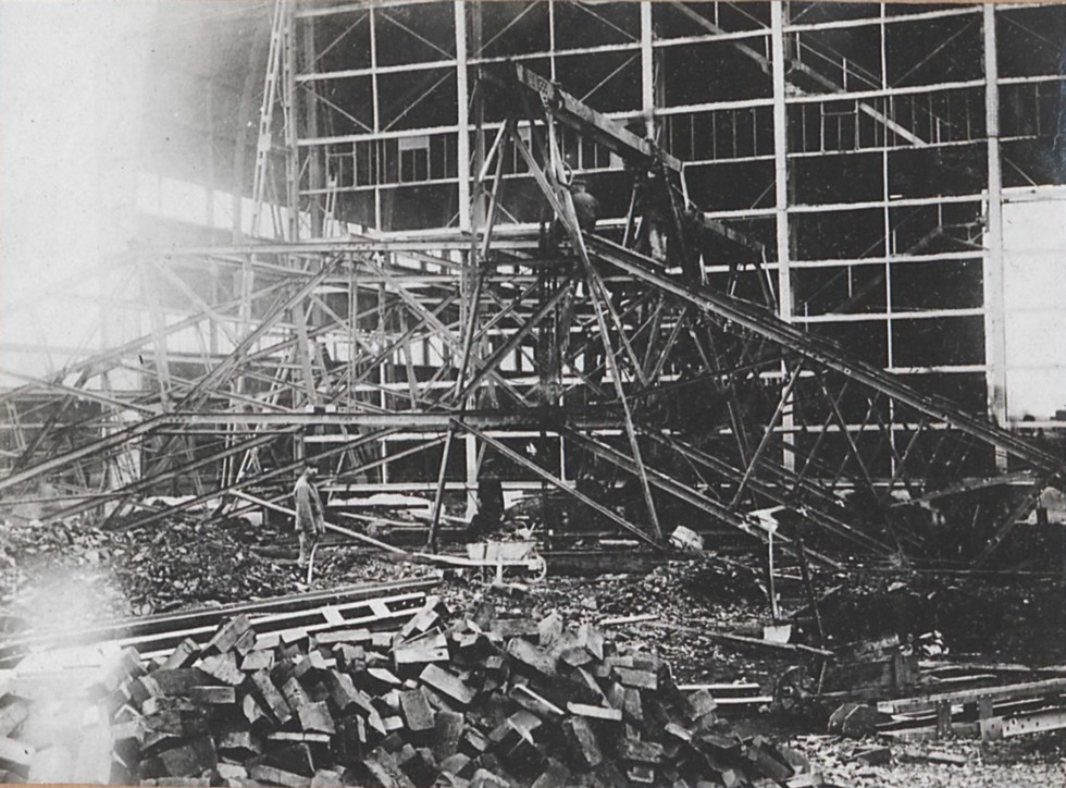 Le dirigeable à Maubeuge 