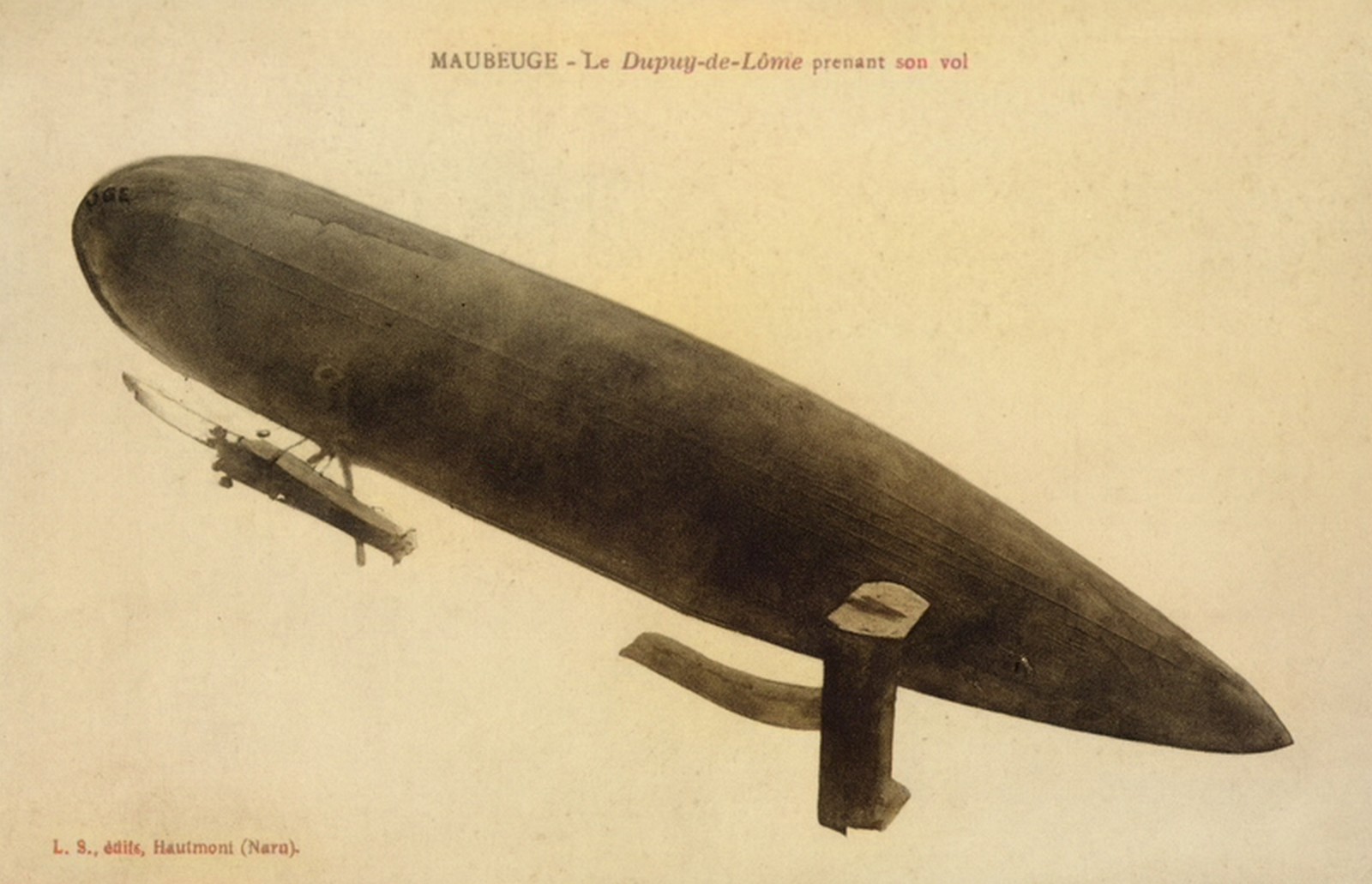 Le dirigeable à Maubeuge, le Dupuy de Lôme. 