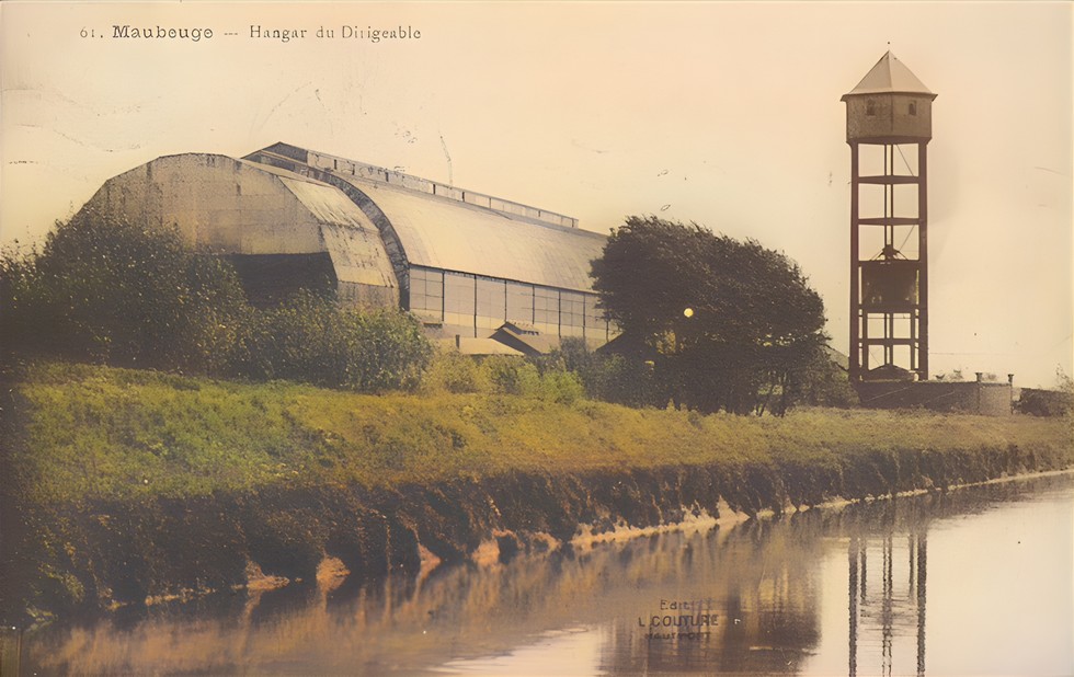 Le dirigeable à Maubeuge 