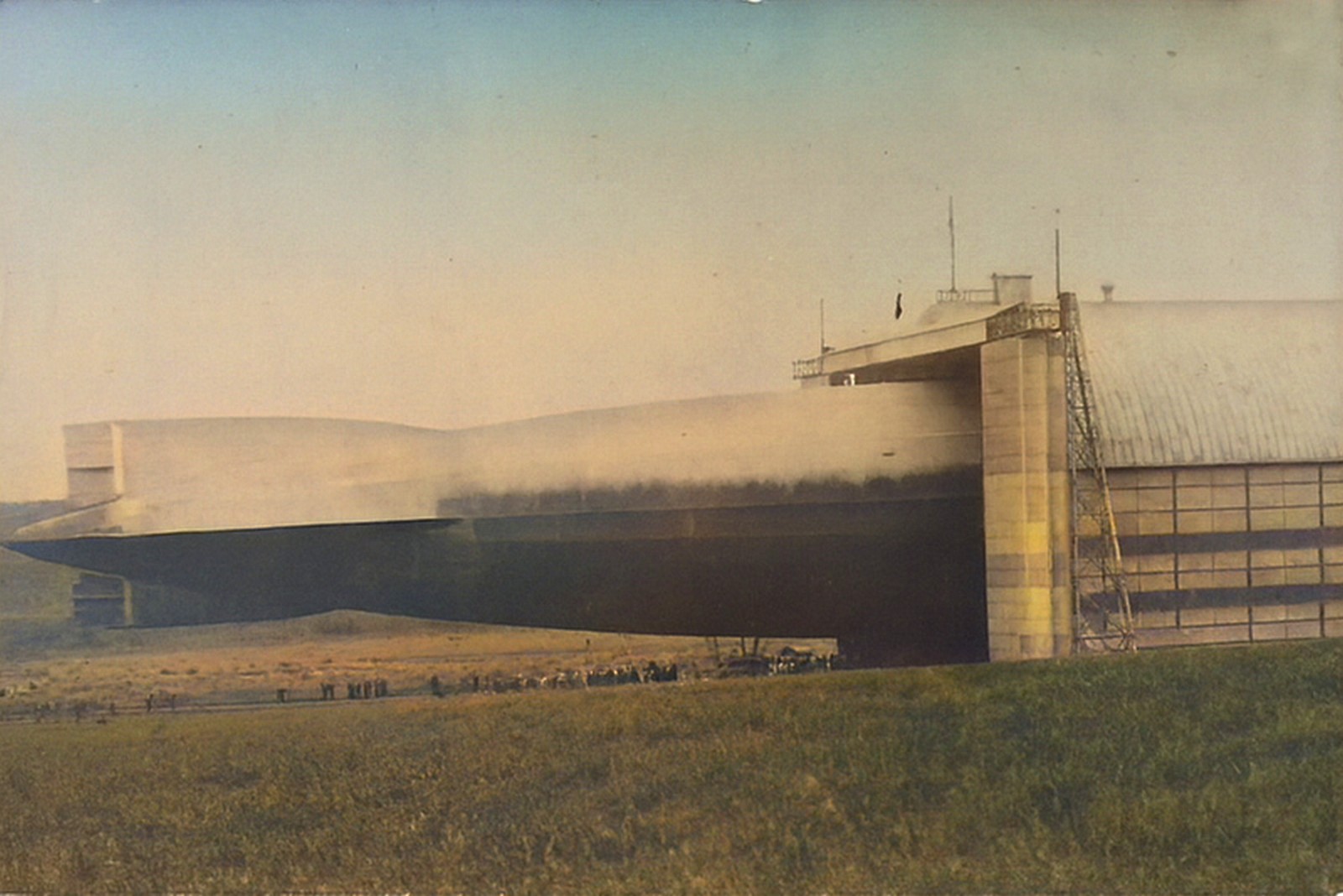 Le dirigeable à Maubeuge 