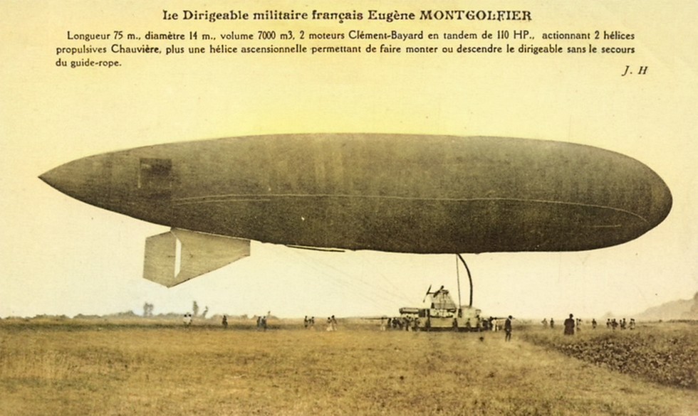 Le dirigeable à Maubeuge 