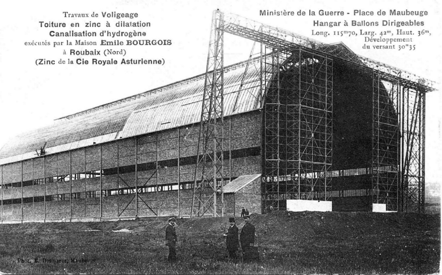 Le dirigeable à Maubeuge 