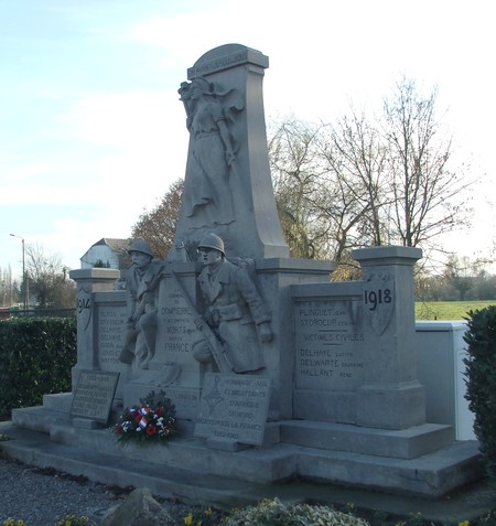 Monument aux morts de Dompierre sur Helpe