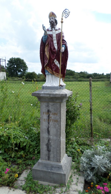 Saint Etton à Dompierre sur Helpe.