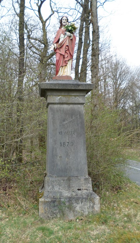 Statue du Christ à Eppe Sauvage.