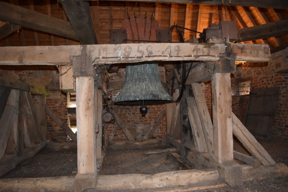 Eglise de Féron, cloche.