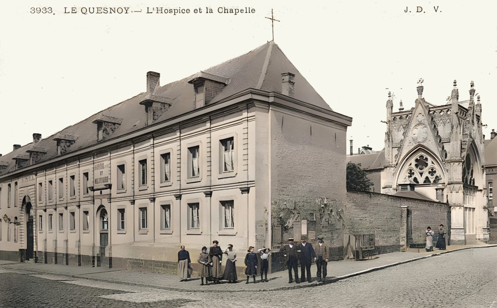 Le Quesnoy, carte postale colorisée hospice et chapelle