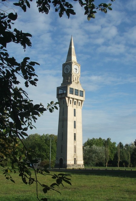 La tour Florentine de Leval