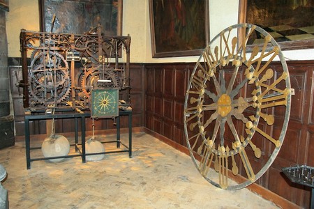 Mécanisme de l'ancienne horloge de l'église de  Liessies