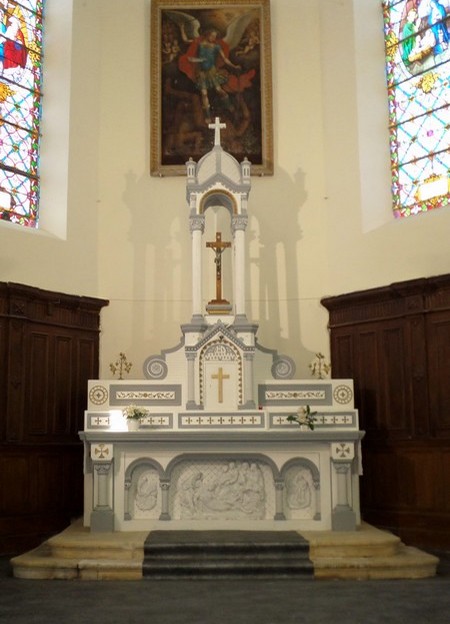 Eglise de Locquignol, l'autel
