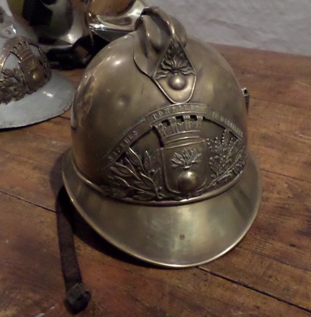 Musée des anciens Sapeurs Pompiers de Maroilles, casque
