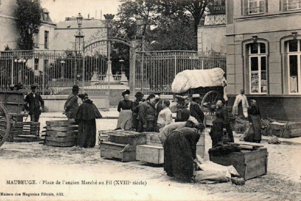 Cartes postales anciennes de Maubeuge, marché aux fils