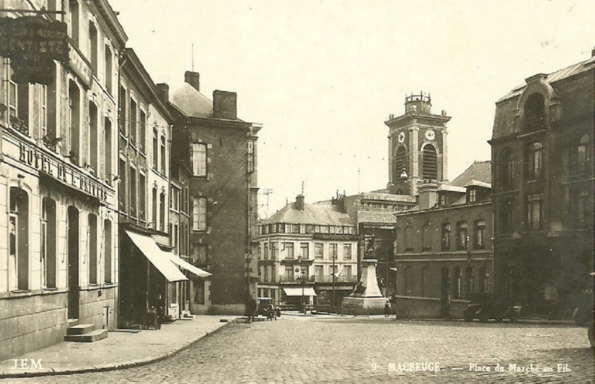 Cartes postales anciennes de Maubeuge, marché aux fils