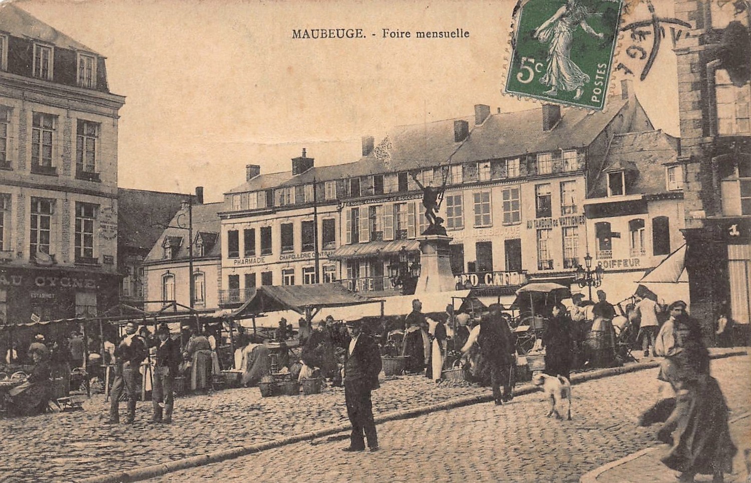 Cartes postales de Maubeuge, Marché aux Herbes.
