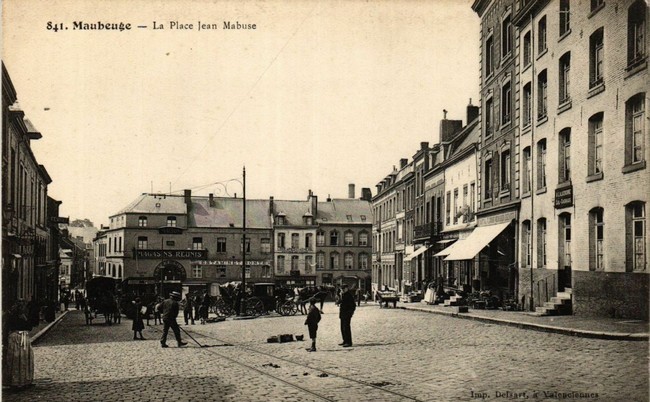 Cartes postales anciennes de Maubeuge, Place Mabuse