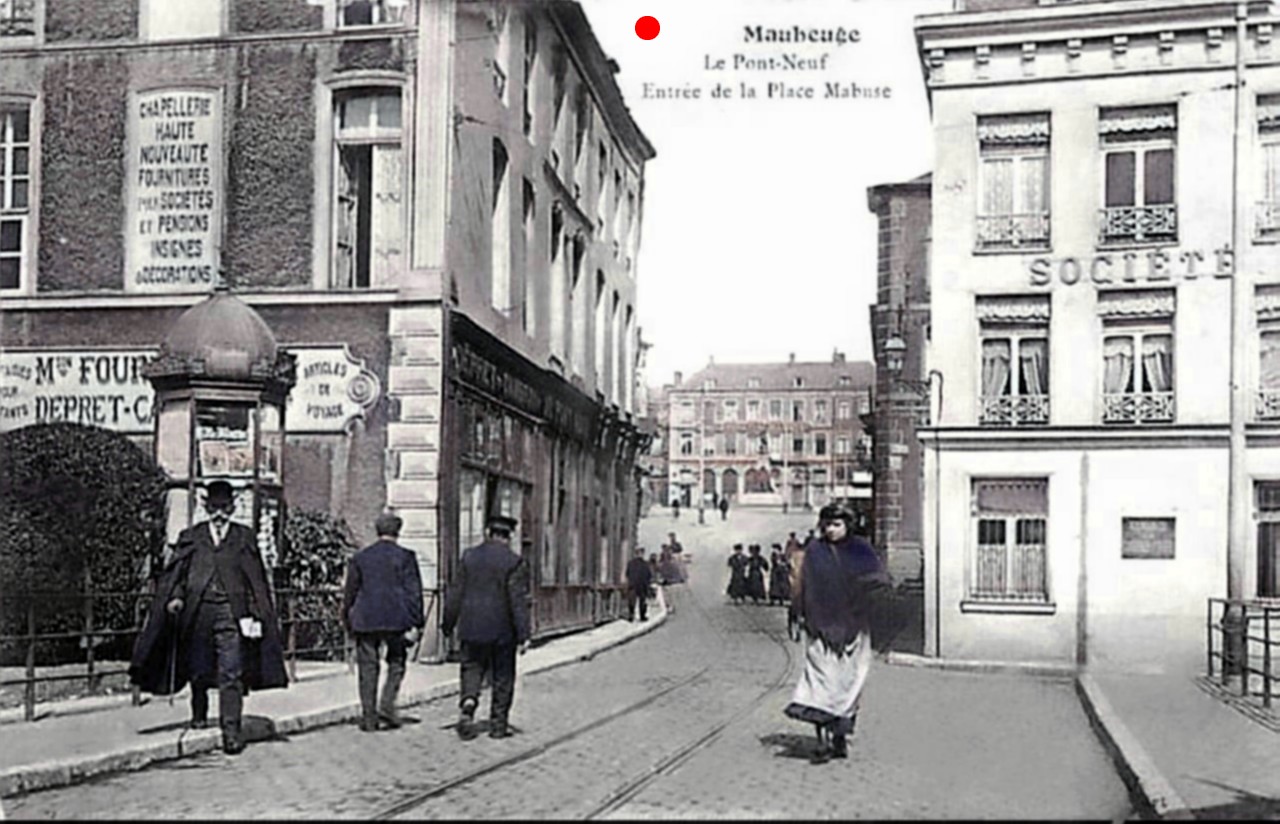 Cartes postales anciennes de Maubeuge,entrée de la  Place Mabuse
