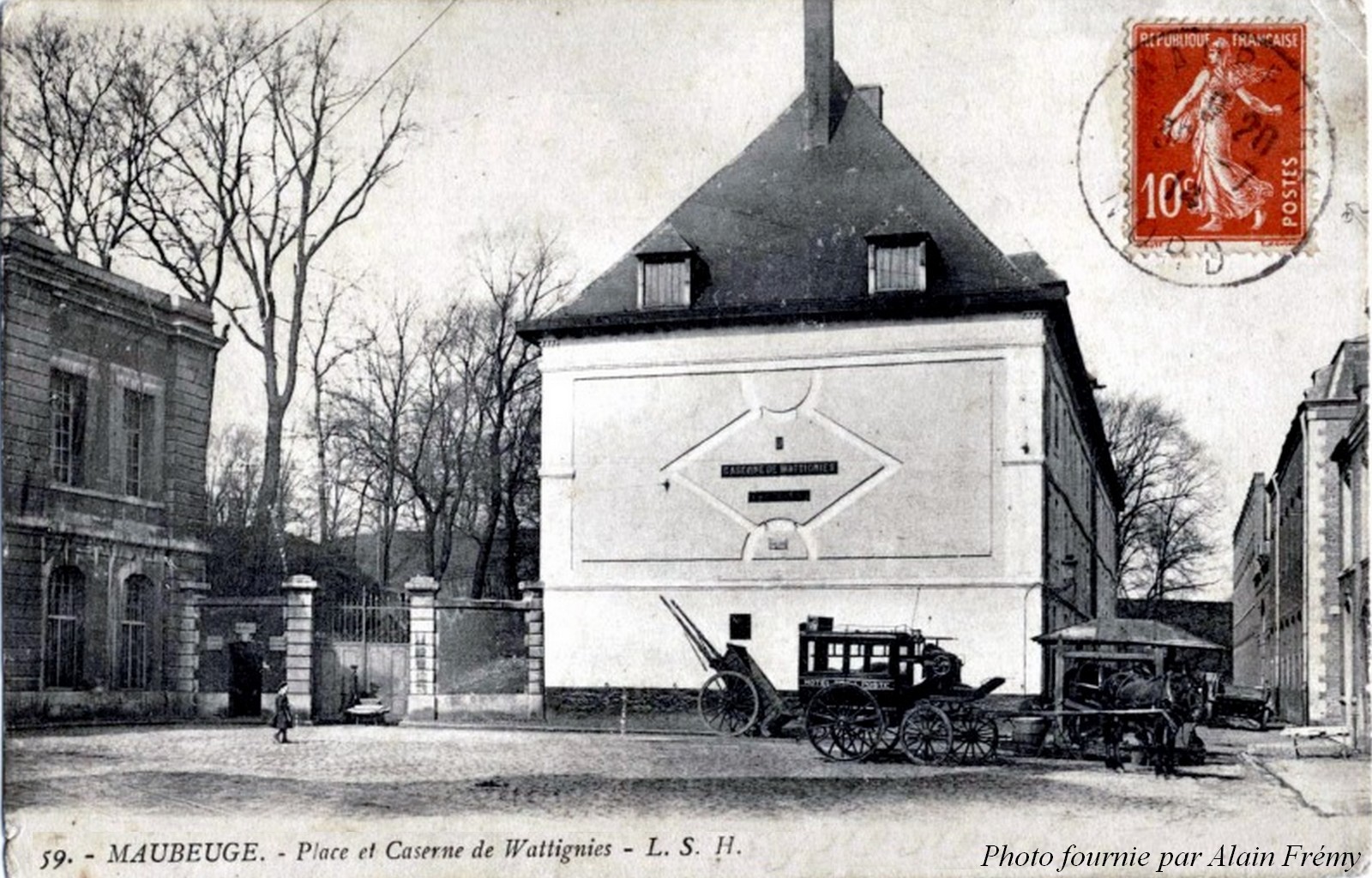 Maubeuge, caserne de la porte de France.