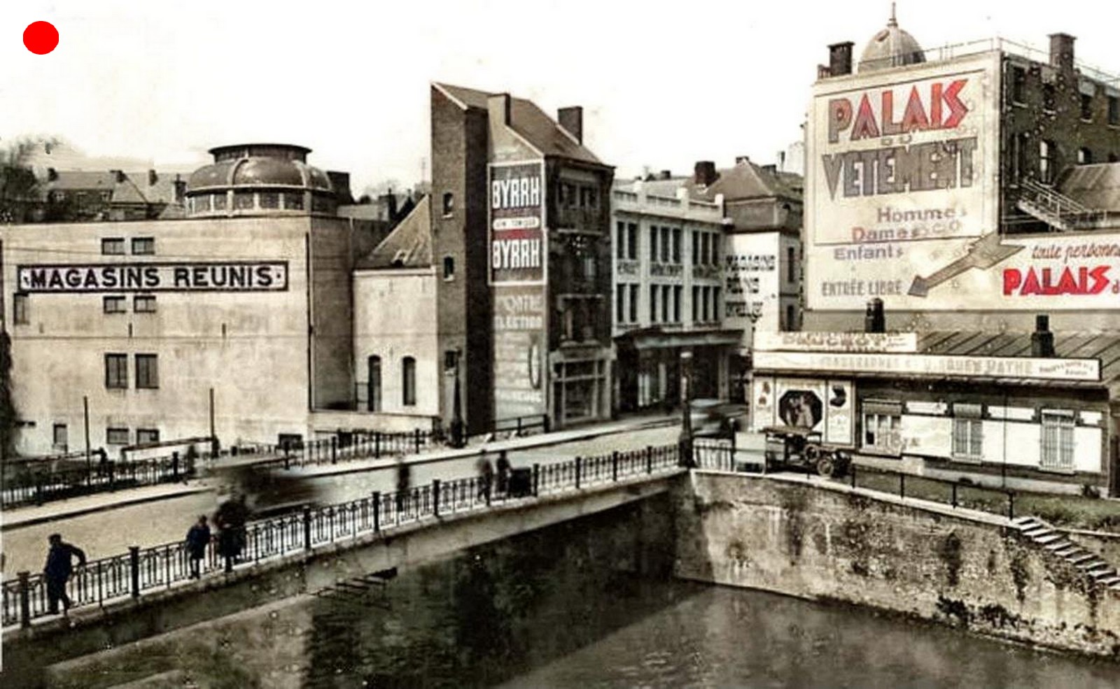 Cartes postales anciennes de Maubeuge: le pont de la Sambre