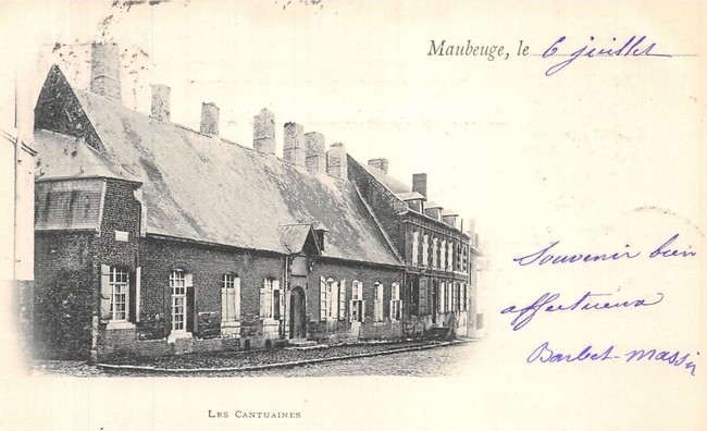 Cartes postales anciennes de Maubeuge, les Cantuaines, rue de la Croix