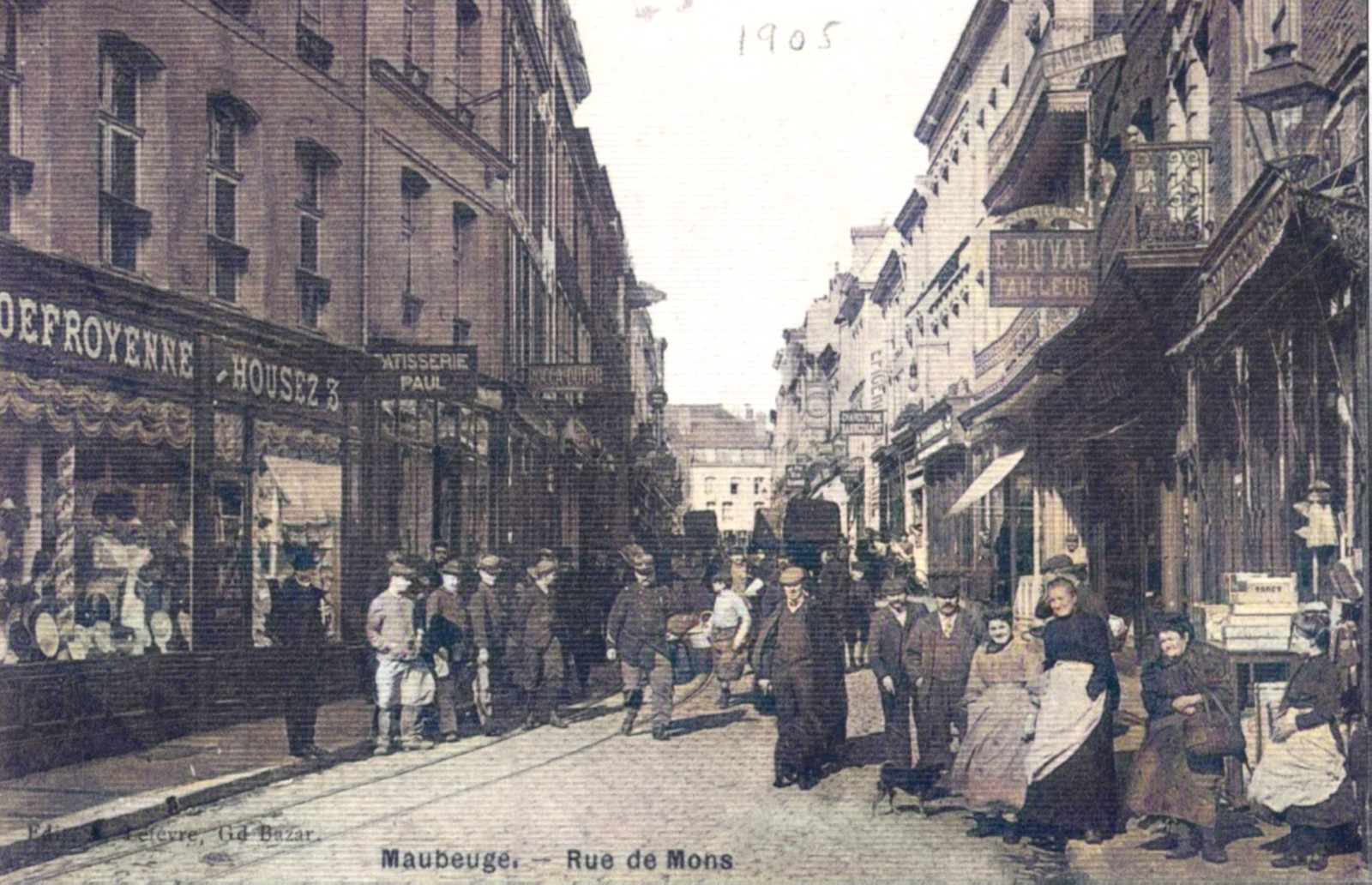 Cartes postales de Maubeuge, rue de Mons, 1905