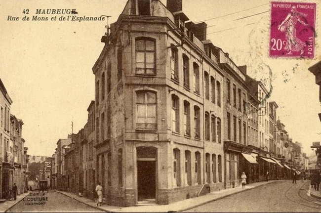 Cartes postales anciennes de Maubeuge, rue de Mons