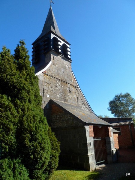 Monceau Saint Waast, l'église