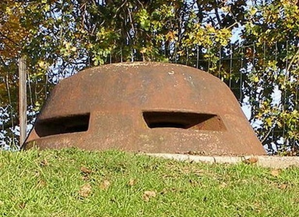 Musée du Fort Leveau à Feignies: Observatoire cuirassé.