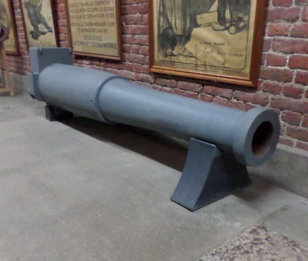 Musée du Fort Leveau à Feignies : canon