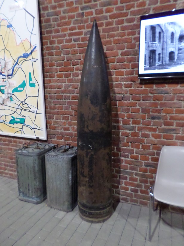 Musée du Fort Leveau à Feignies : munitions.