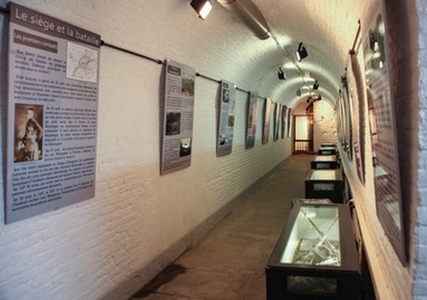 Fort Leveau à Feignies, le tunnel des emmurés.