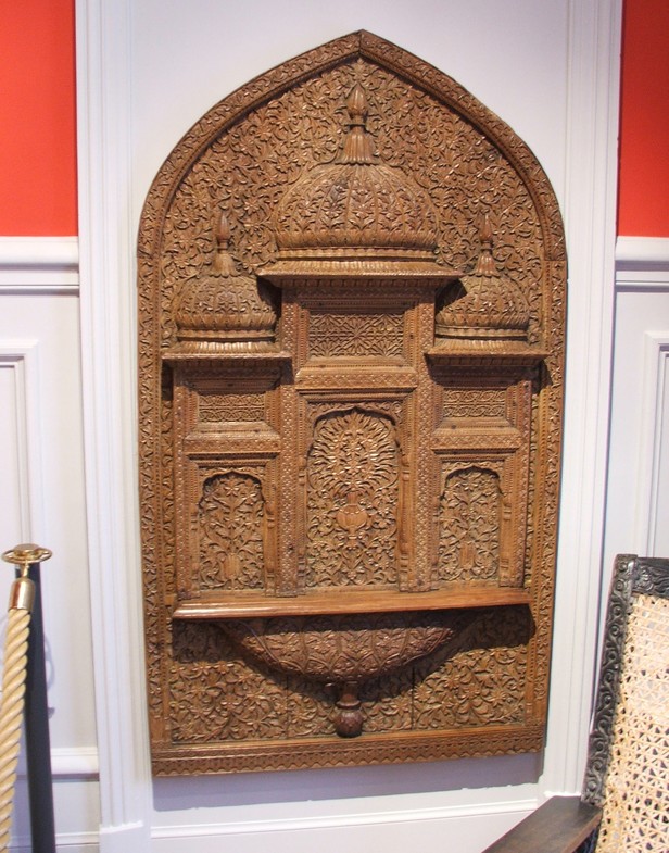 Porte indienne au musée Dupleix de Landrecies