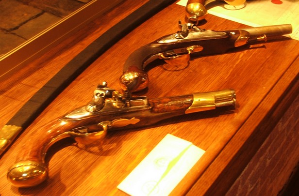 Le musée du Corps de Garde de Maubeuge : pistolets