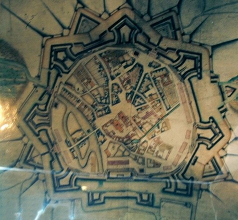 Plan de la ville de Maubeuge