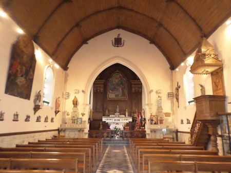 Eglise de Neuville en Avesnois, la nef.