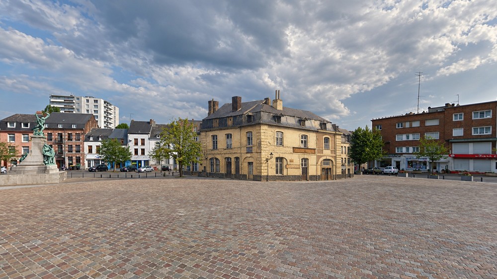 Immeuble angle place Vauban